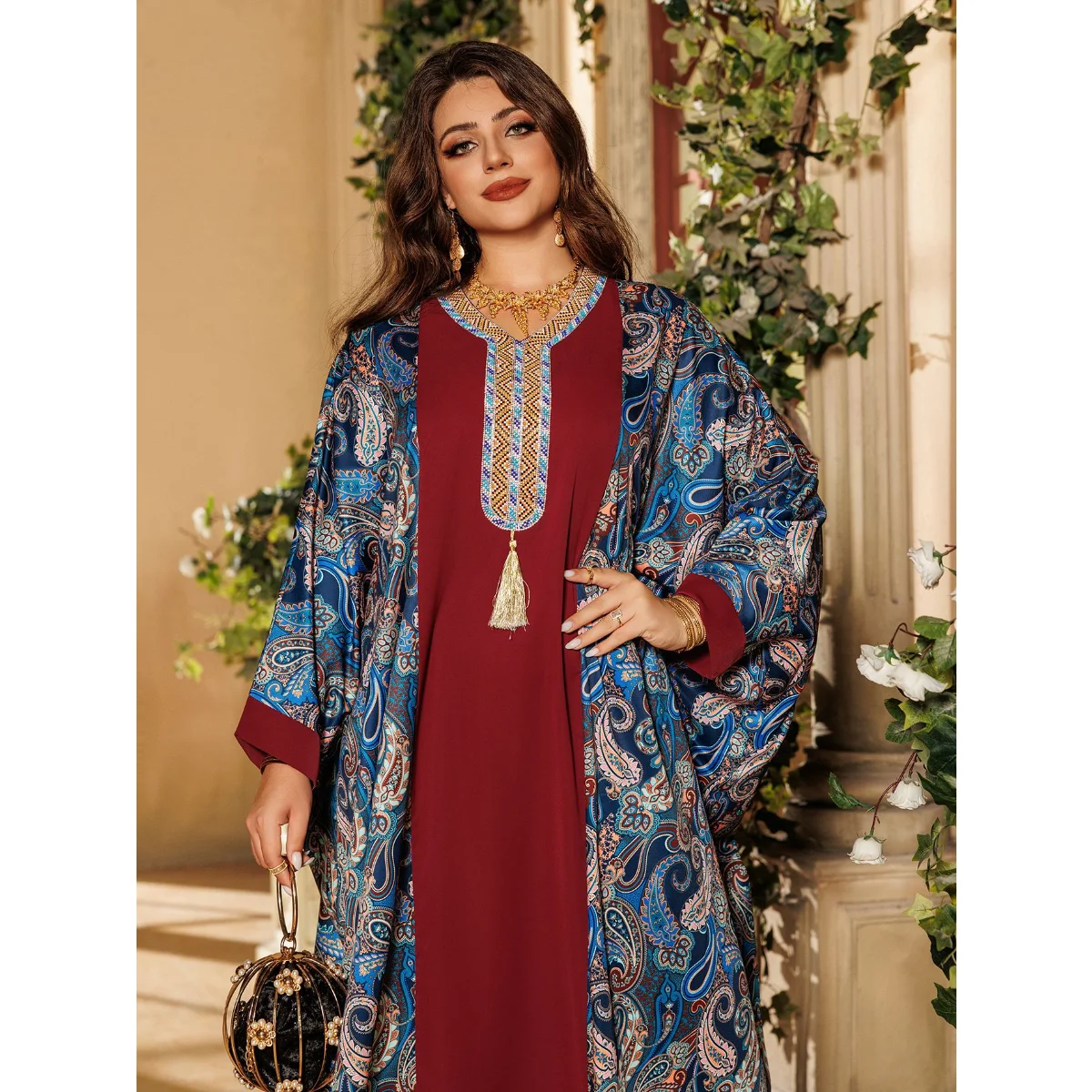 2025 Fall Muslim Women Abaya Ramadan Bat Sleeves Diamond Long Dress Eid Arab Elegant Tassel Robes Dubai Moroccan Lady Party Gown