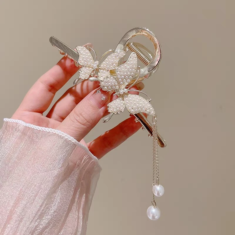 

Female Chinese Style Hair Claw New Headwear Accessories Women Ladies Alloy Double Butterfly Rhinestone Tassels Hair Clips