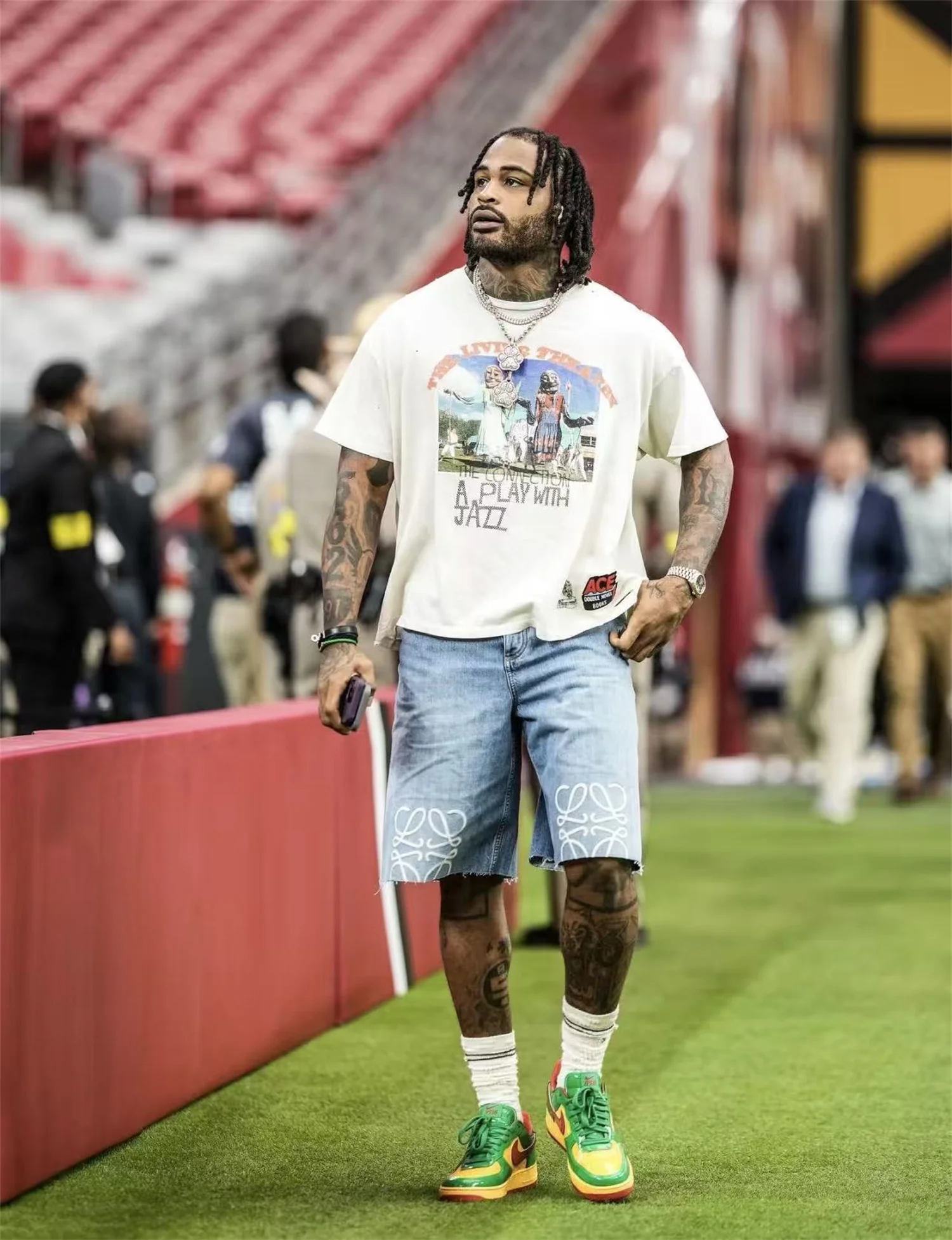 

SS25 Paly Holly 'THE LIVING THEATRE TEE' Slogan Letter Print High-Street Vintage Retro Distressed Cotton Casual Loose T-Shirt