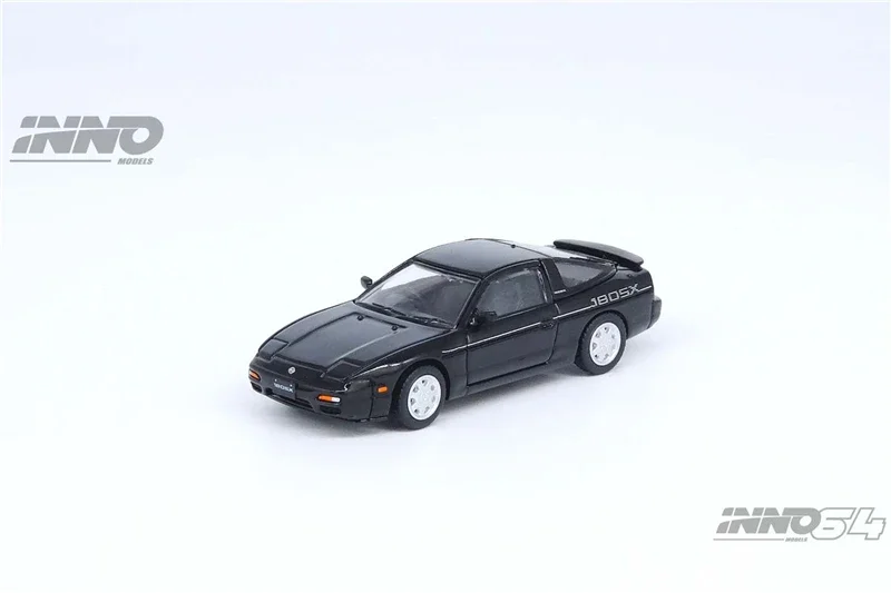 INNO 1:64 180SX รถโมเดลเหล็กสีดํา