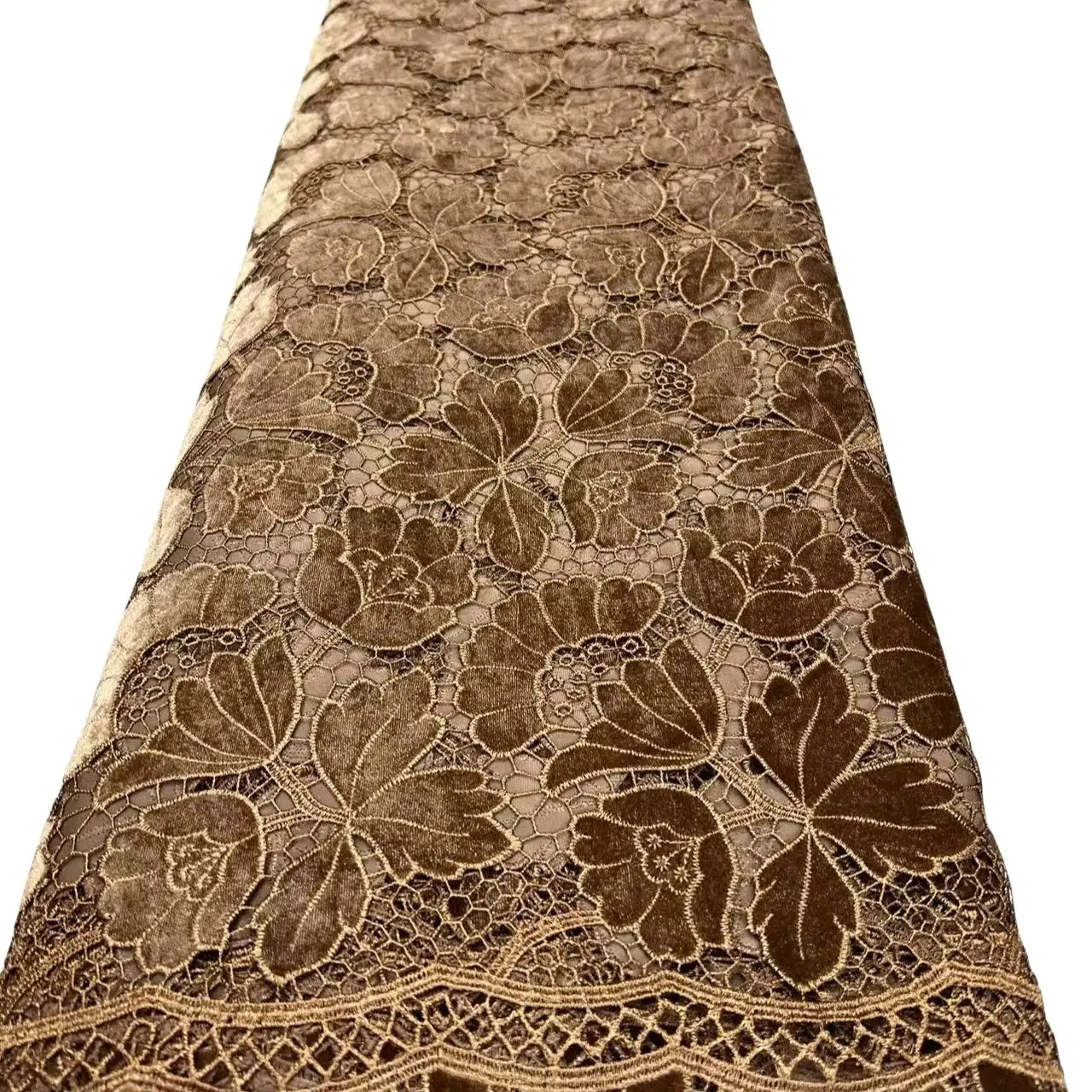 

Fashion African Velvet Lace Fabrics 2025 High Quality Women Party Women Embroidery Nigerian French Lace Materials For Wedding