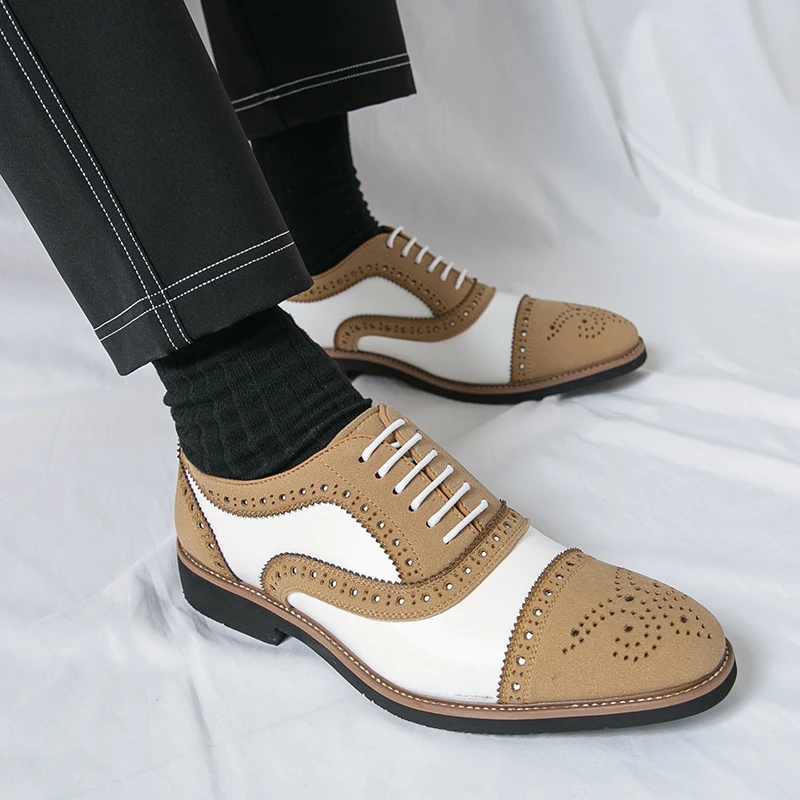 New Men Business Shoes Classic Gentleman Brogue Carved Fashionable Formal Wedding Shoes All-season Casual Derby Shoes Men