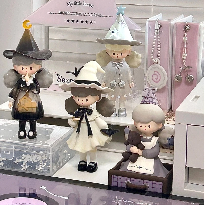 

In Stock New Molinta Chasing Light Series Blind Box Collectible Mystery Box Desktop Accessories Genuine Anime Figure Boy Gifts