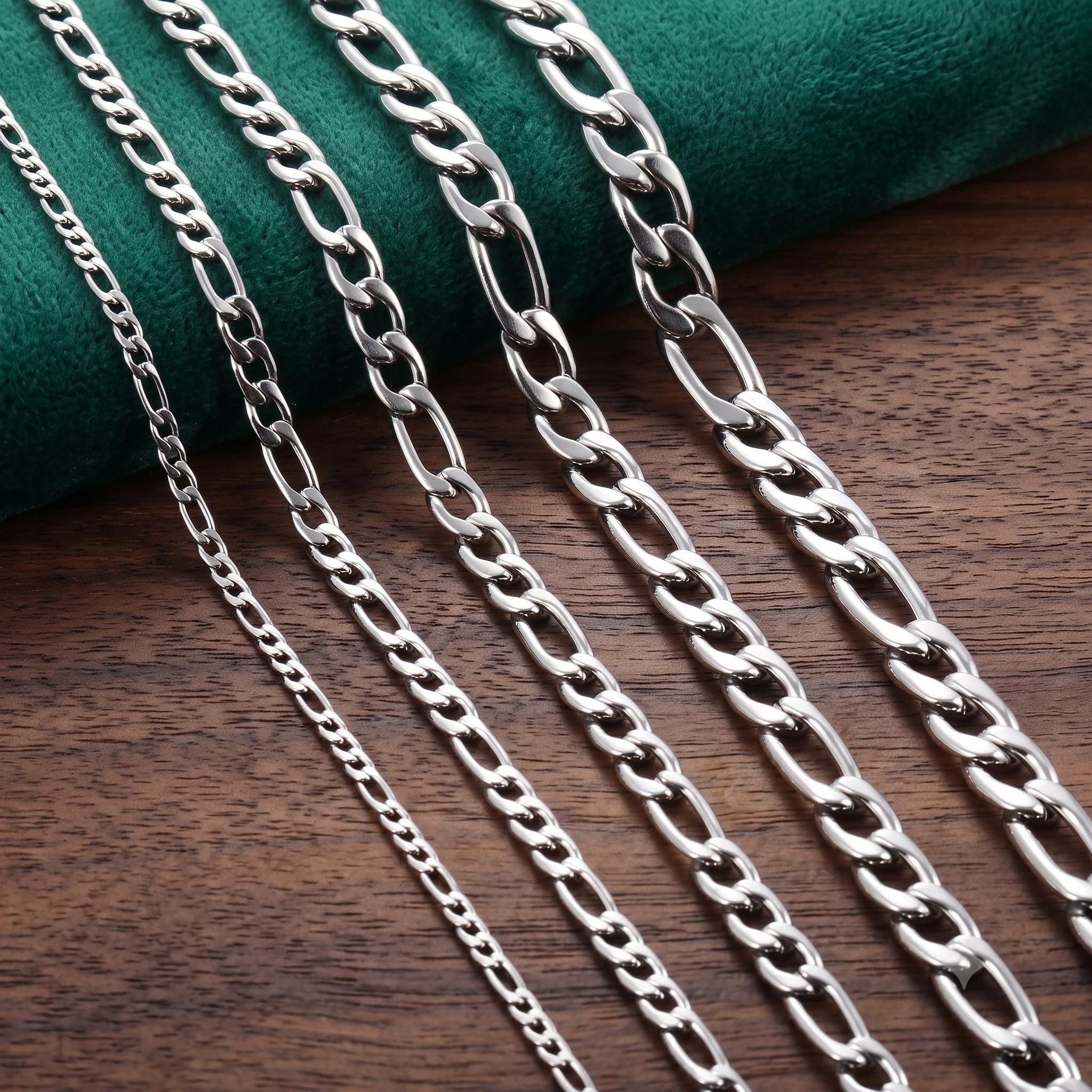 Trendige Silberfarbene Edelstahl Figaro-Gliederkette Halskette Schwere Punk Curb-Ketten Choker-Halsketten für Damen und Herren Schmuck