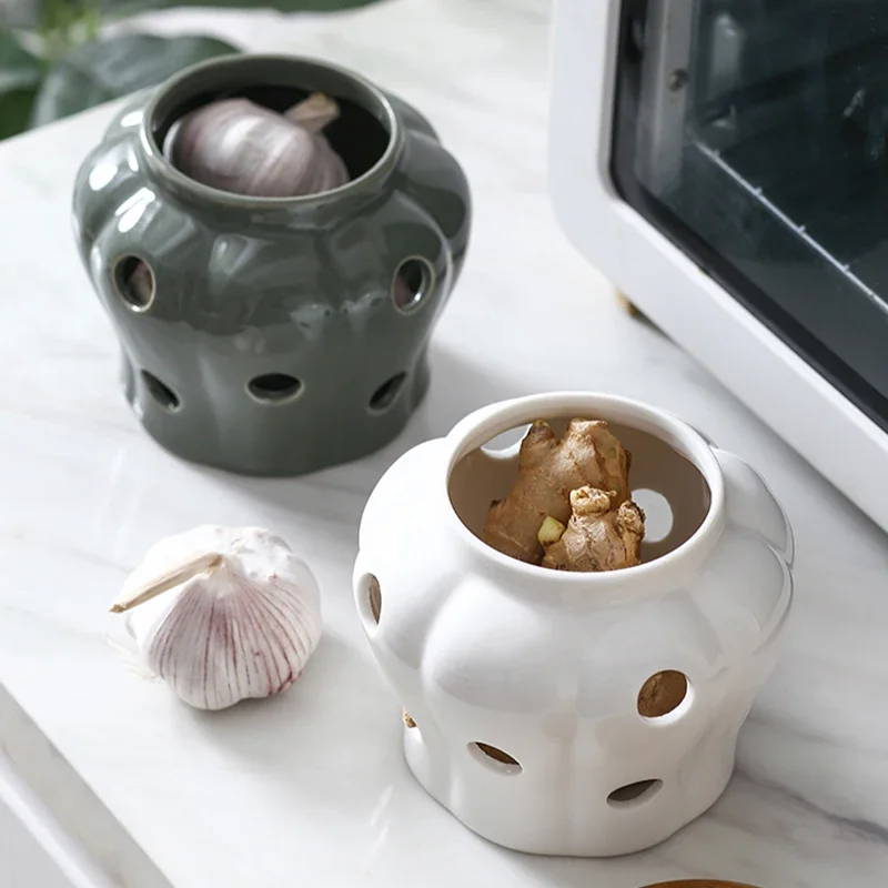 Creative Ceramic Garlic Storage Jar White Cutout Garlic Head Ginger Pepper Millet Pepper Storage Jar Candy Box Home Decoration