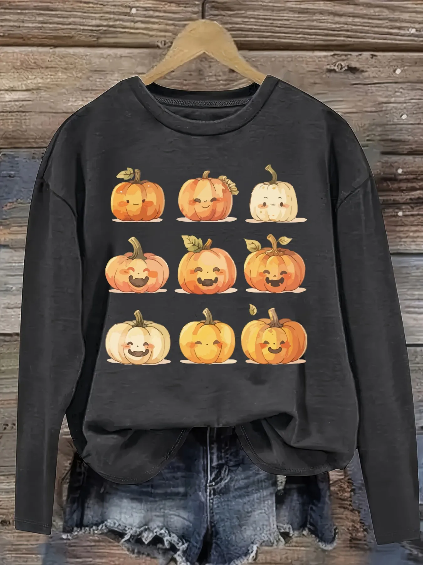 Women's Casual Long Sleeve Crew Neck T-Shirt Cute Smiling Pumpkin Faces Print Design, Round Neck Women's Clothing, Machine Washable, Slightly Elastic, Loose Fit, Spring Autumn Winter Women's T-Shirt, Halloween Costume Outfit