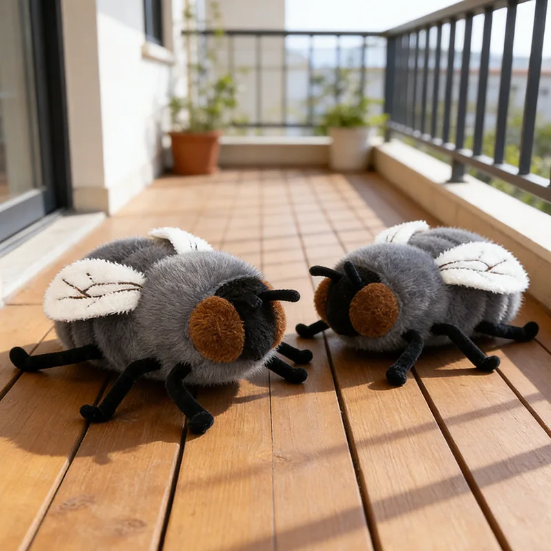 Cartoon Simulation Animal Fly Plush Toy Funny Lifelike Insect Soft Stuffed Doll Pillow Big Size Party Tricky Toy Birthday Gift