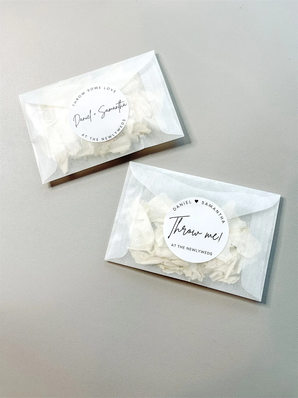50PCS Wedding Toss Stickers, Throw Me Wedding Stickers, Wedding Exit, Petal Toss, Stickers & Bags, Wedding Favors, Toss Confetti