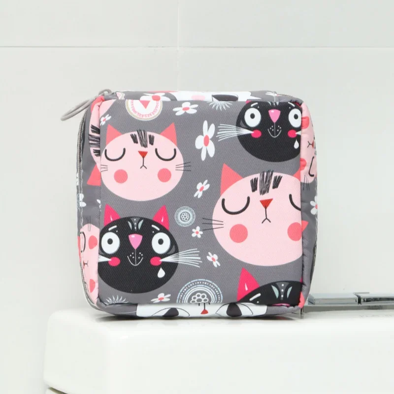 Feminino pequeno saco de cosméticos conjunto zíper meninas mini guardanapos higiênicos maquiagem batom sacos viagem fone de ouvido moeda organizador bolsa sacos