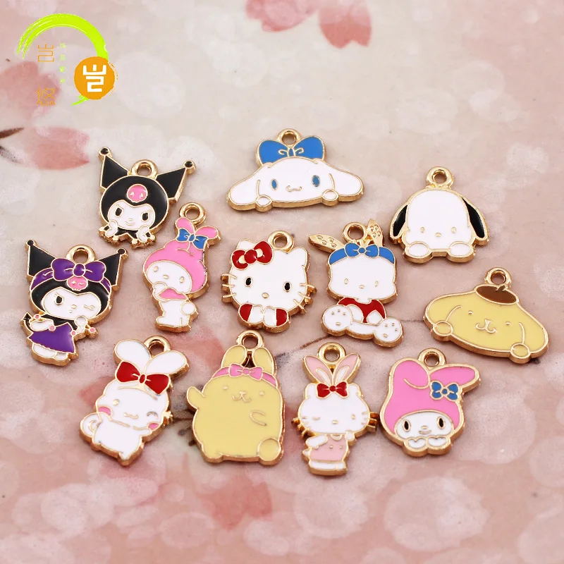 Sanrio Kuromi DIY liontin Anime mainan tokoh aksi perempuan Pacha Melody Hello Kitty anting perhiasan Aksesori liontin hadiah ulang tahun