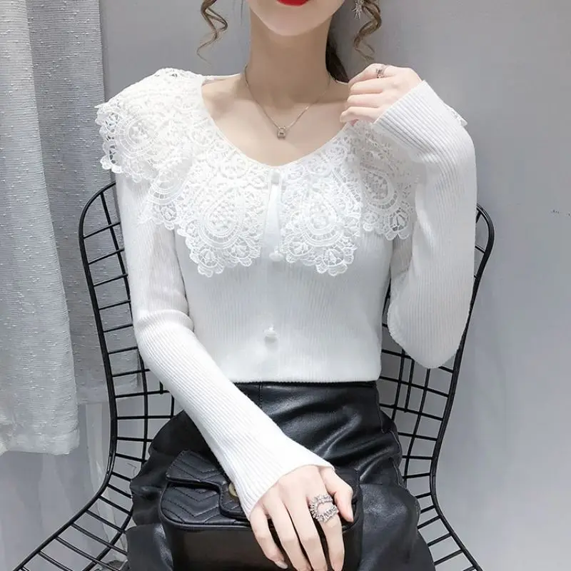 Doll Neck Women\'s 2024 Autumn and Winter New Spliced Lace Hollow Out Button Fashion Solid Color Casual Long Sleeved Knitted Top