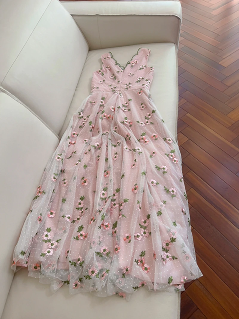 Spring 2026 Sexy V-… - image