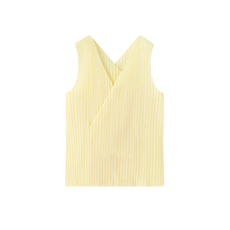 Miyake Pleated T-Shirt Plisse V-Neck Design 2026 Summer New Pleats Top Niche Texture Solid Color Fold Vest Solid Color Clothing