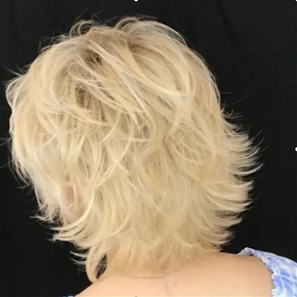 Blonde Layered Wavy Costume Hair Wigs For Women Synthetic Wig Short Curly Layered Haircut with Bangs Short Wigs with Bangs