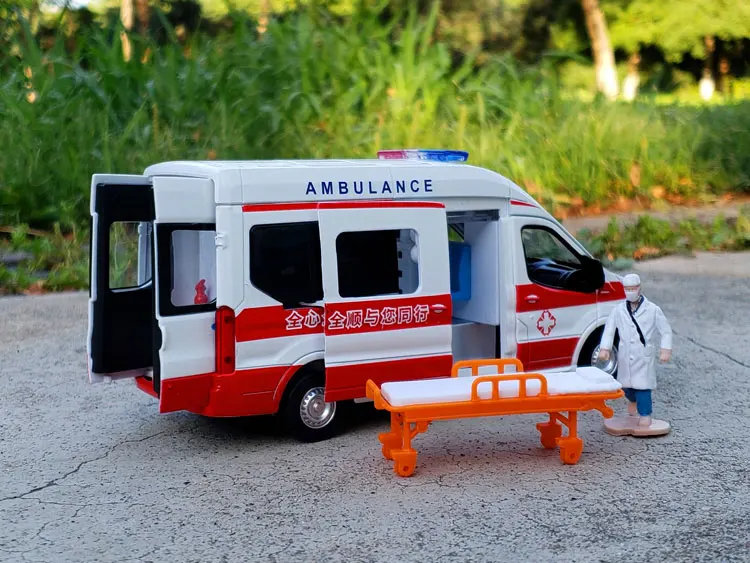 1:34 FORD Transit Alloy Ambulance Vehicles Car Model Diecast Metal Toy Broadcast Car Model Simulation Sound and Light Kids Gifts