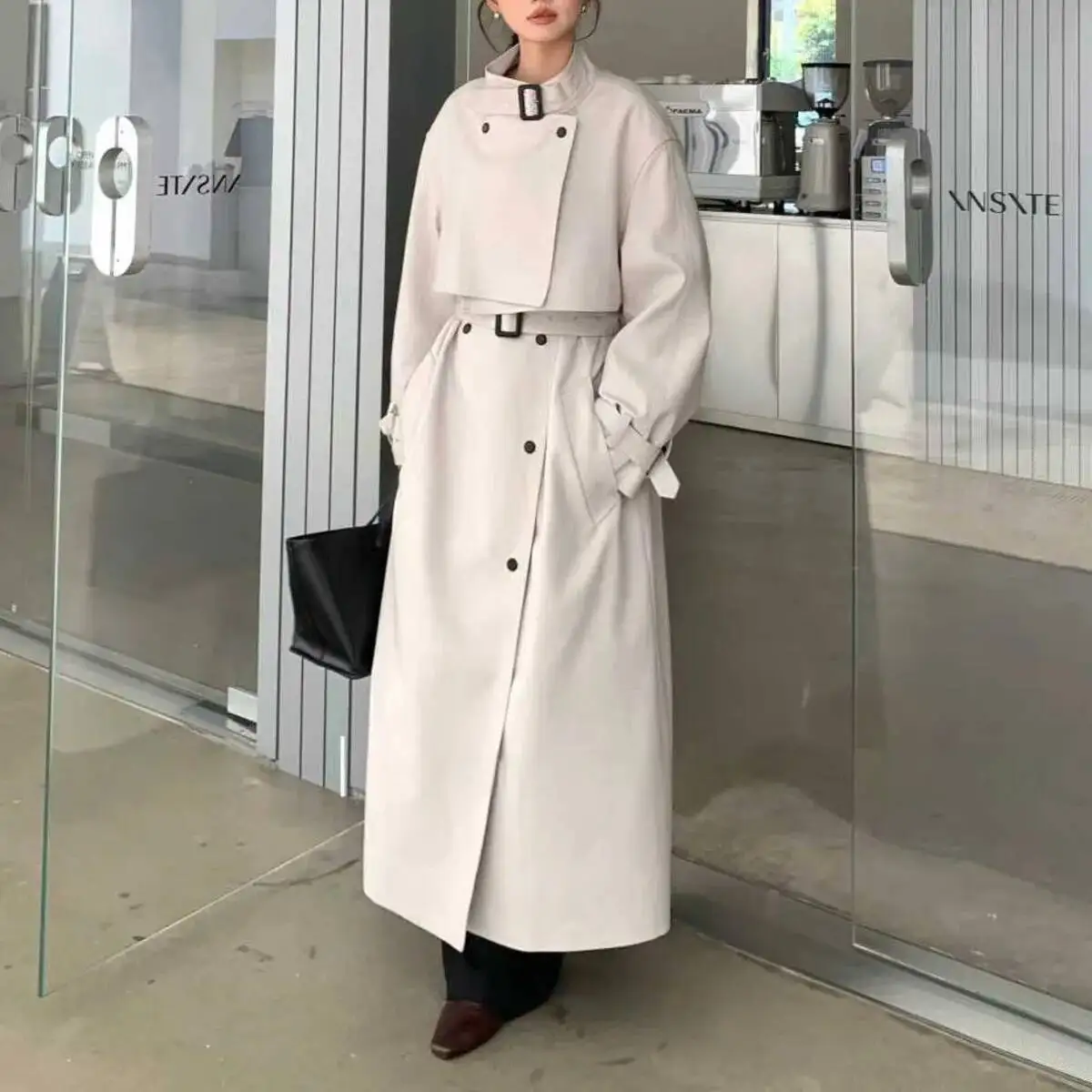 KWTX 2025 秋冬新作 ベルト付きスタンドカラー無地ロングトレンチコート ポケット付き カジュアルでおしゃれで快適なハイタイプ