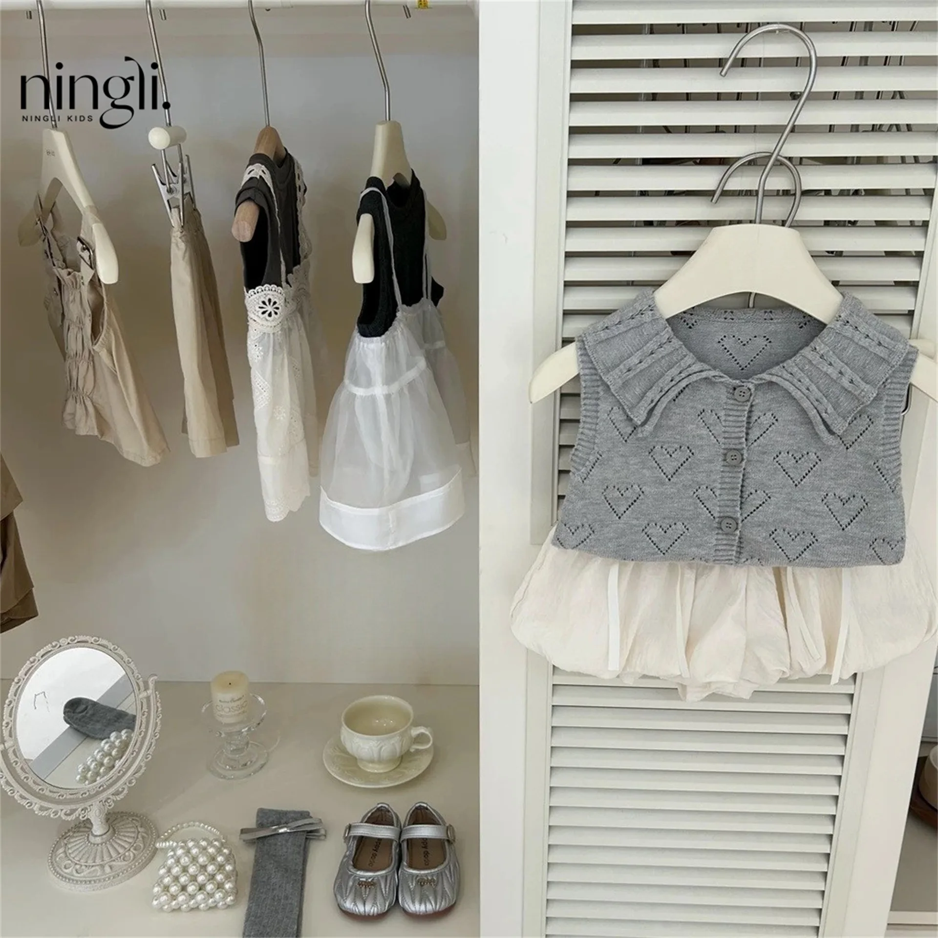 Girls' summer grey hollow knitted vest, apricot flower bud pants, fashionable and stylish two-piece set, trendy