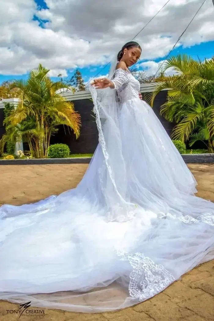 Customized Off The Shoulder Long Sleeves Traditional Wedding Dress Custom Made Bridal Bride Gown
