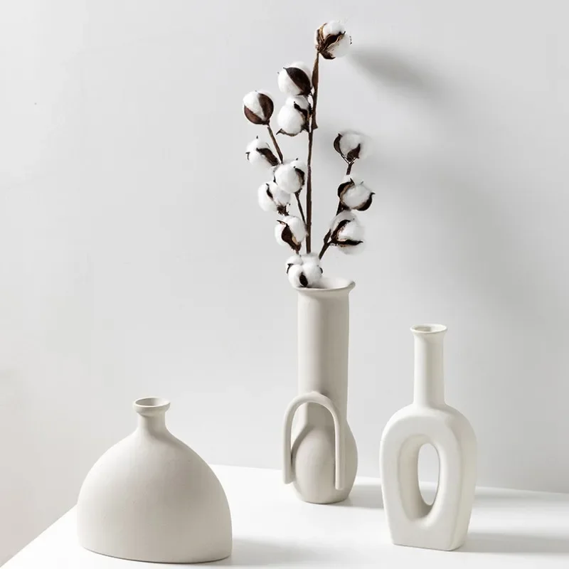 Hollow Nordic Modern Ceramic Vase for Modern Home Decor,Modern Boho Hollow Flower Vases for Living Room Bookshelf