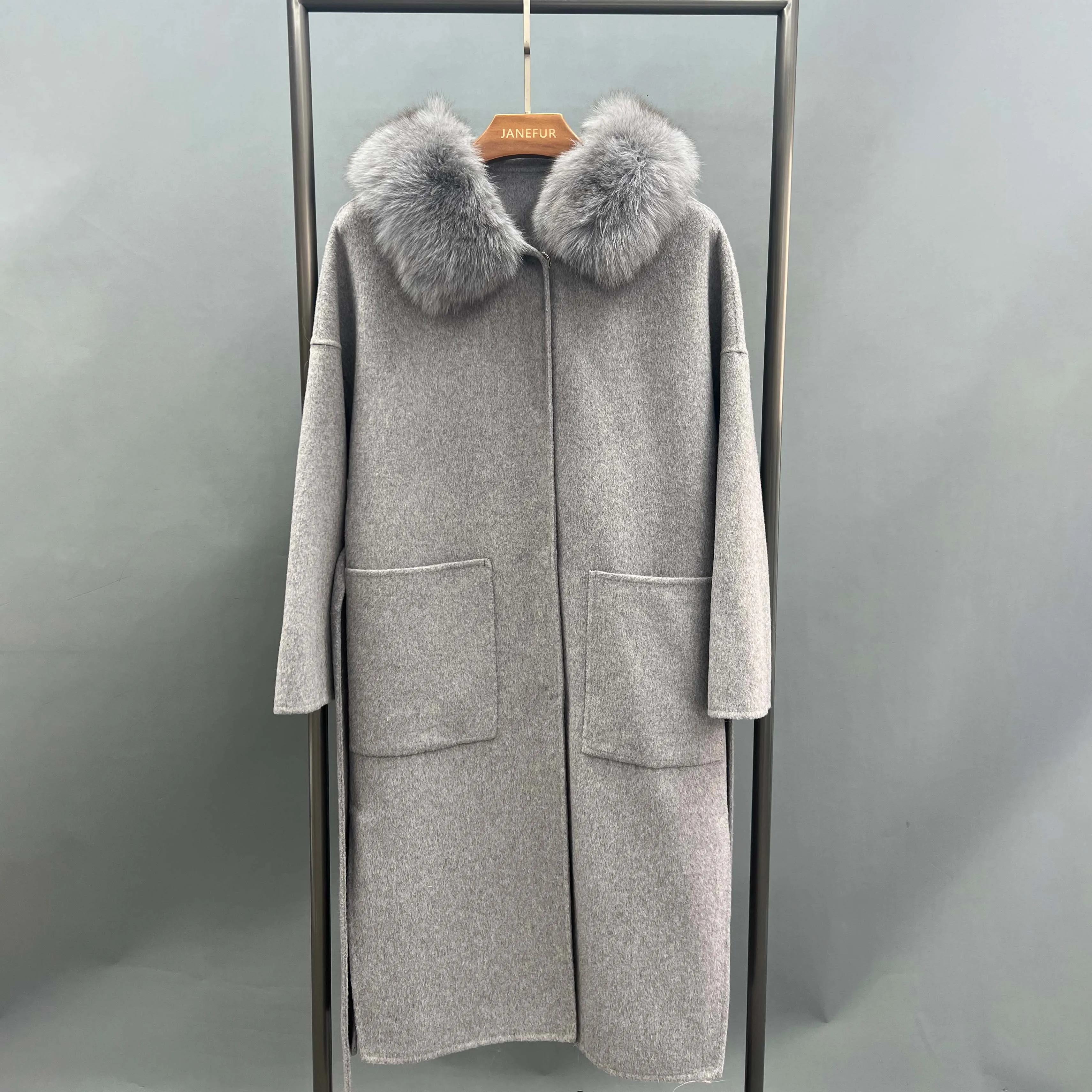 Prezzo all\'ingrosso Drop Shipping cappotto lungo in lana di Cashmere da donna con fornitore di marchi di celebrità in vera pelliccia di volpe