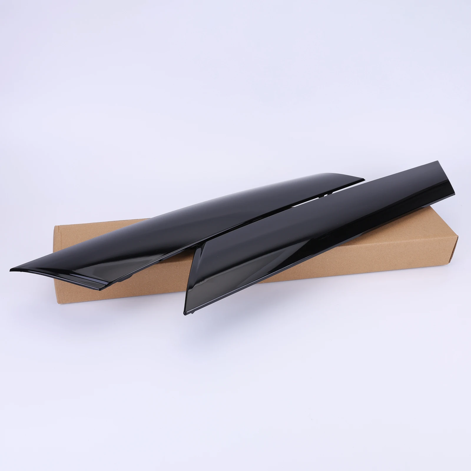 Applicabile alle strisce di rivestimento del parabrezza BMW mini R55 R56 51-13-7-272-584, 51-13-7-272-583