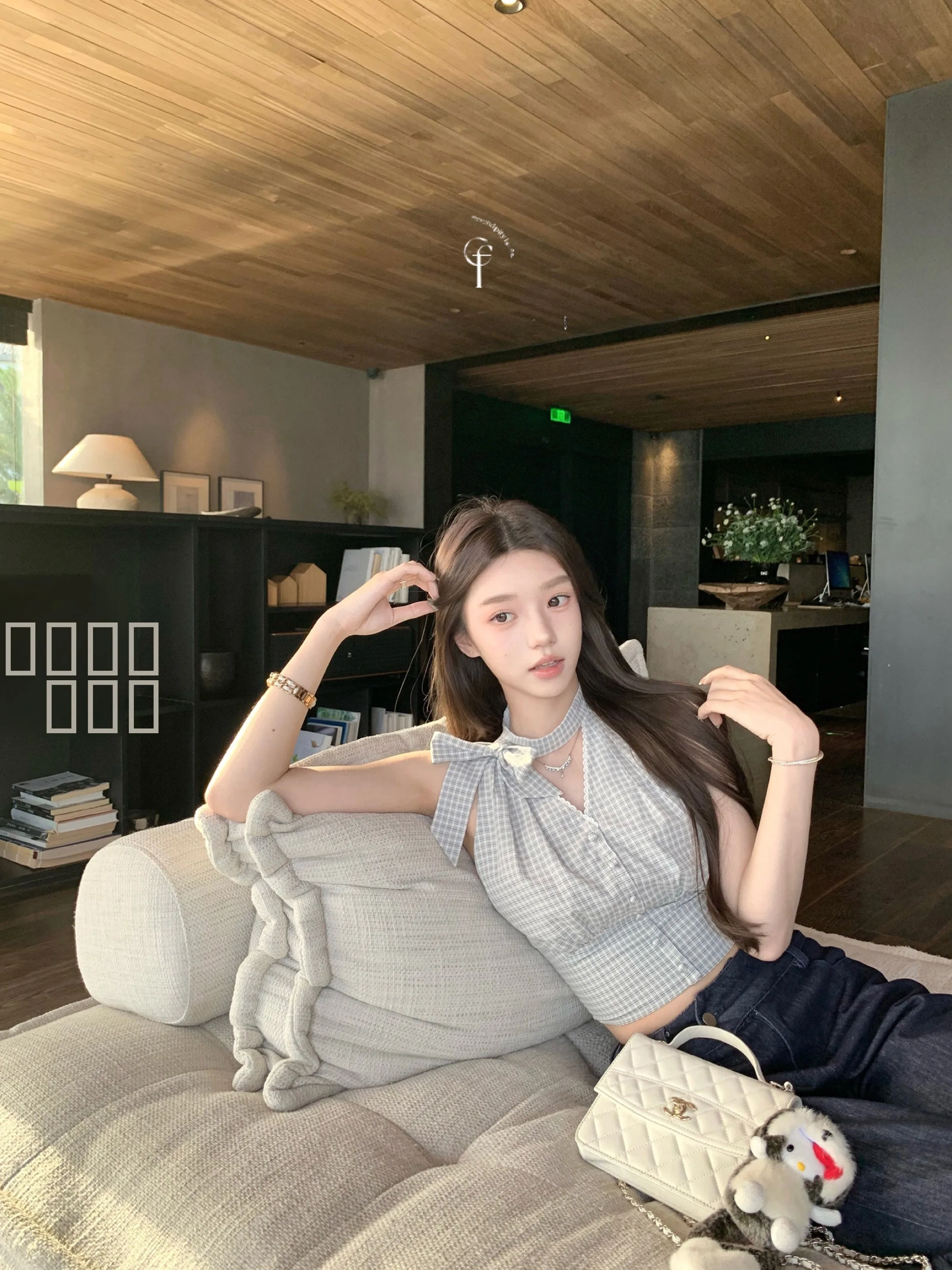 

Chil Sung 26ss Wild Knot Netie Lace Cotton Svel V-ne Top Women's Faion Summer Versatile Clothing