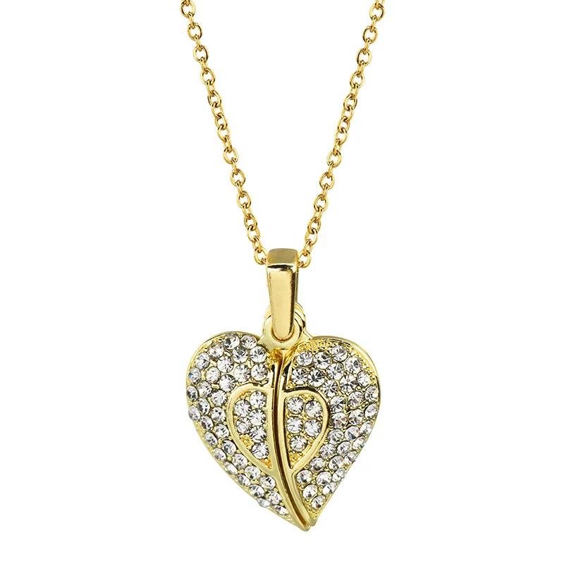 

A new and fashionable heart-shaped necklace with wings and a collarbone chain engraved with words