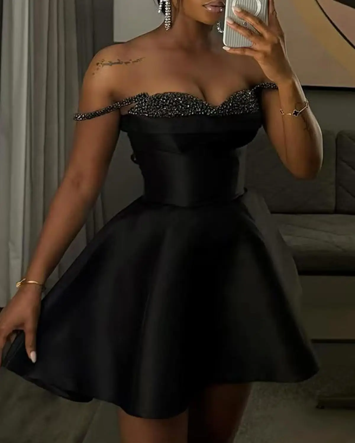 Vestido de fiesta corto de satén para mujer, vestido de cóctel con cuentas y hombros descubiertos, minivestido de fiesta de moda para adolescentes, 2025