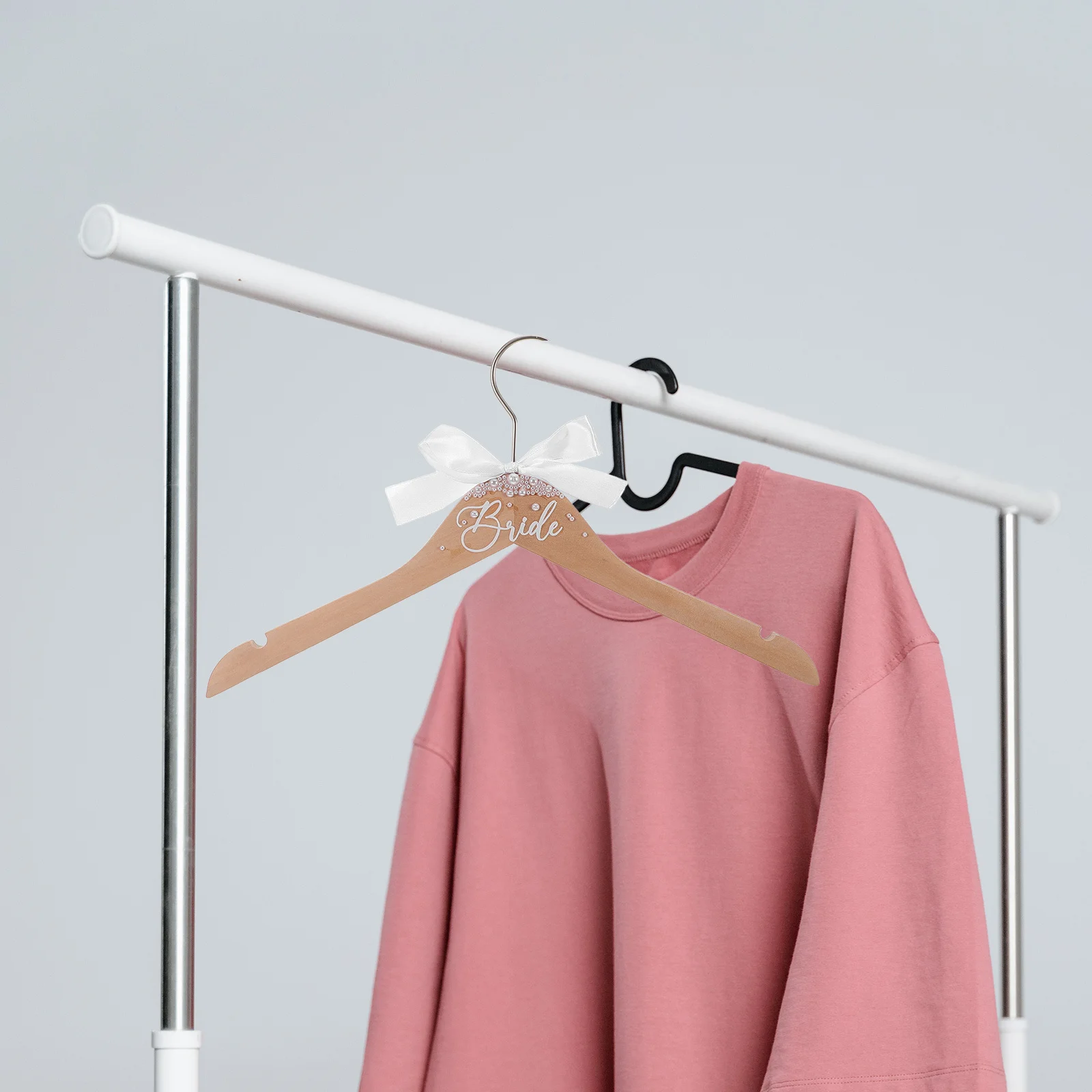 

2Pcs Wedding Dress Hanger Pearl Beads Wooden Bride Hangers Bowknot Bridal Clothes Hanger Elegant Wedding Gown Display Rack
