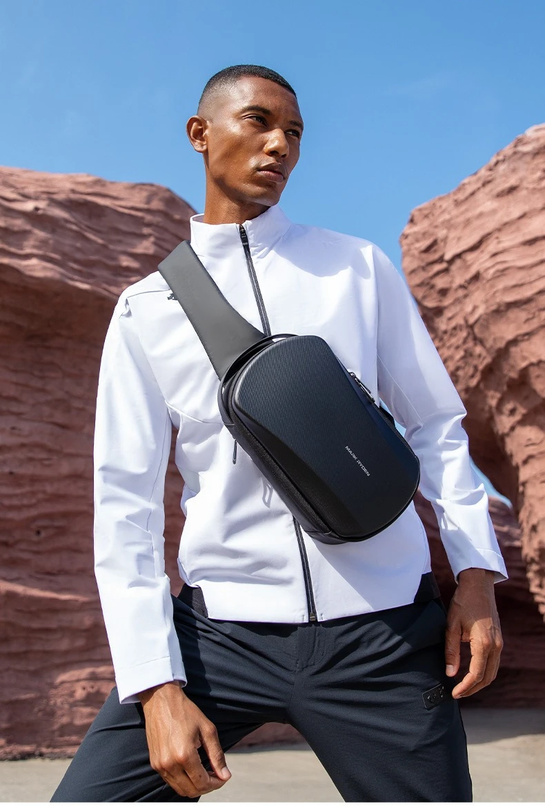 

Hard shell chest bag men's fashion waterproof shoulder crossbody bag 8 "iPad storage large capacity