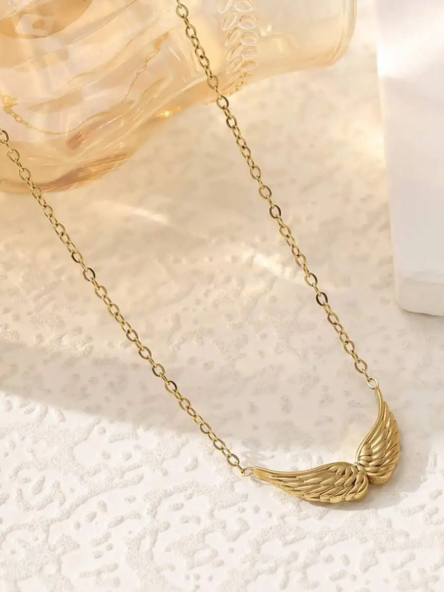 1pc Stainless Steel Personalized Angel Wing Pendant Necklace, 18k Gold Plated Jewelry For Women view 5