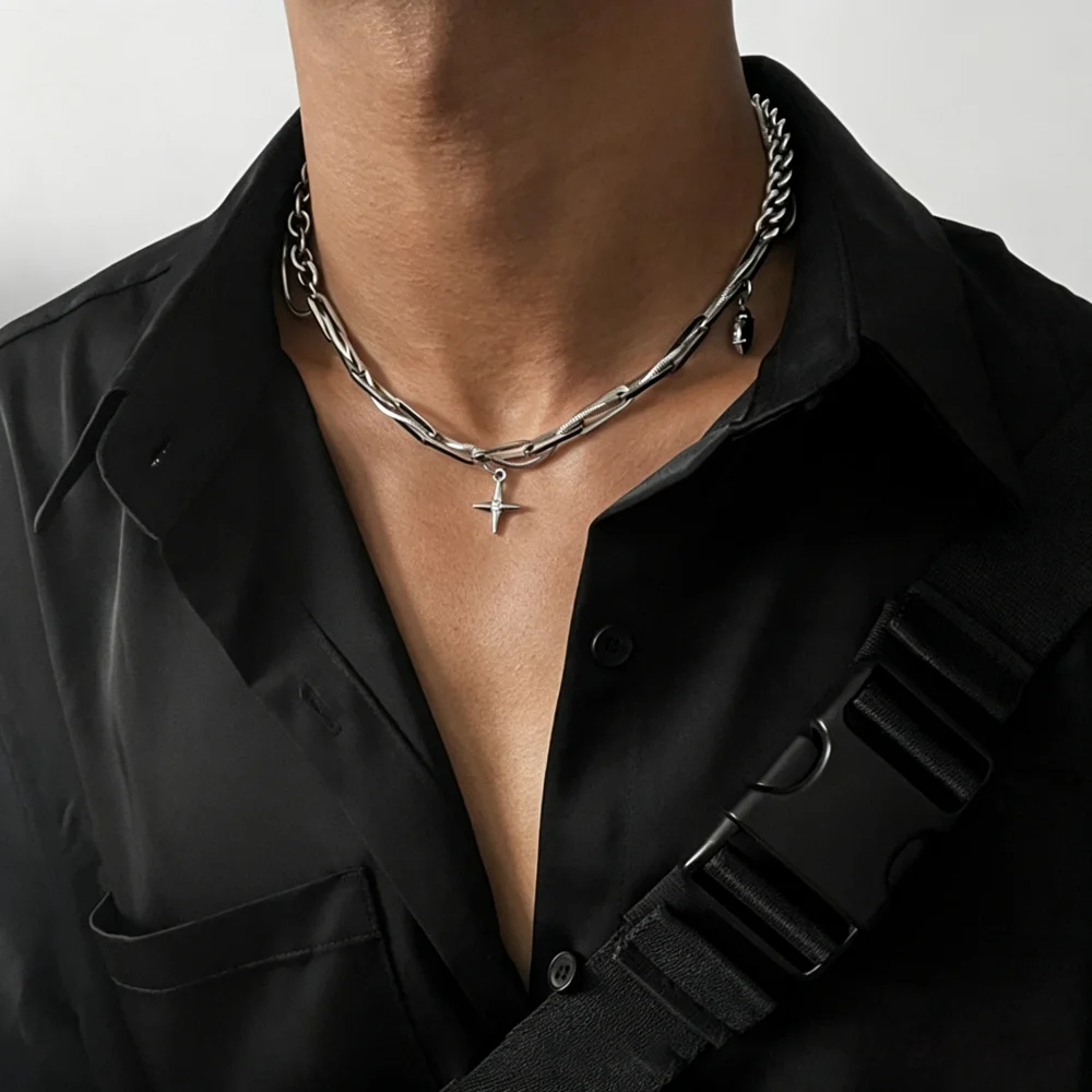 Hip-Hop Goldfarbene Edelstahl-Halskette Retro Herren Strukturierte Kleine Quadratische Platte Anhänger Halskette Mode-Schmuck Casual Accessoire – Detail 1