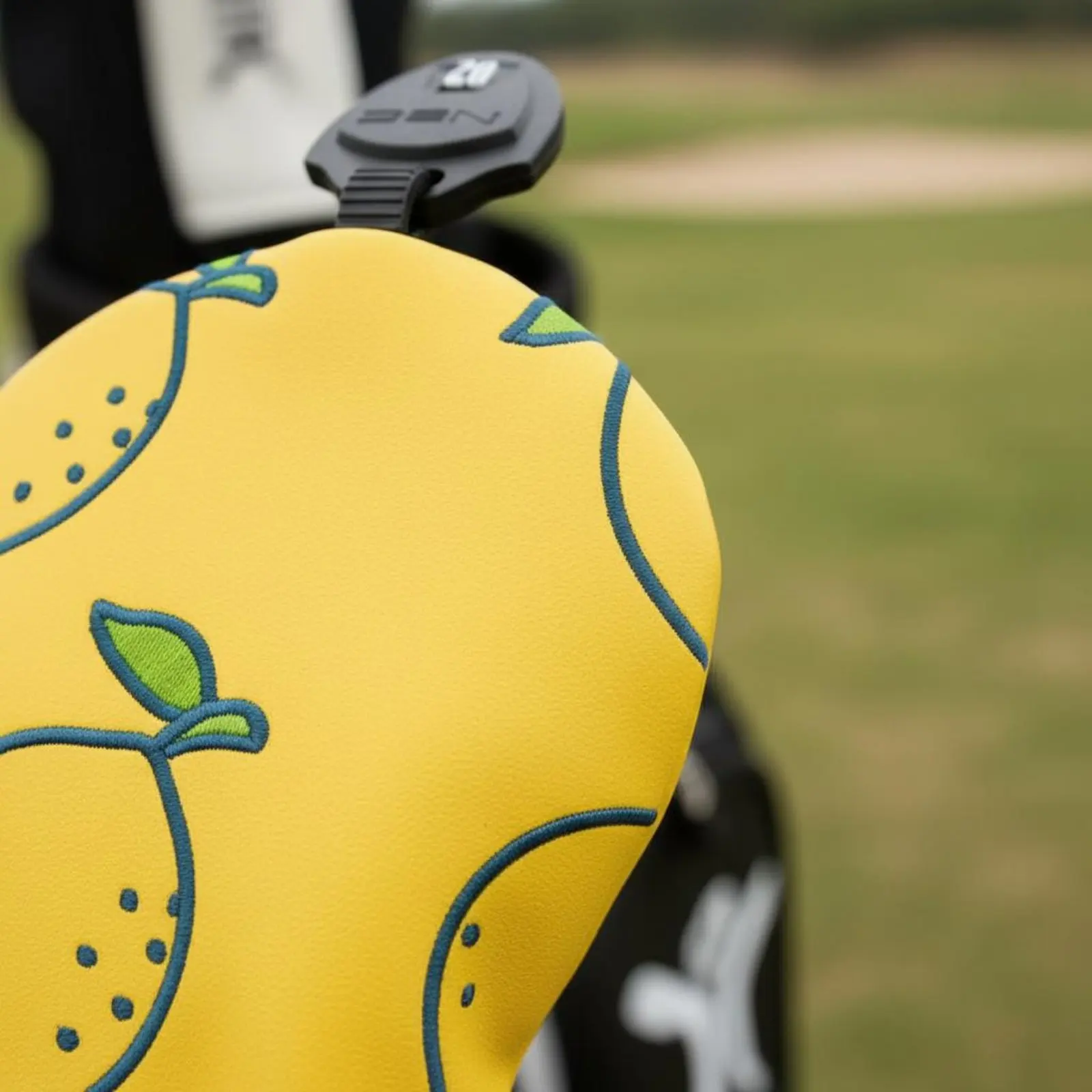 

Чехол для клюшек с фруктовым узором, спортивный, с надежной фиксацией, для драйвера, вуда и утилитарных клюшек, водонепроницаемый, с вышивкой