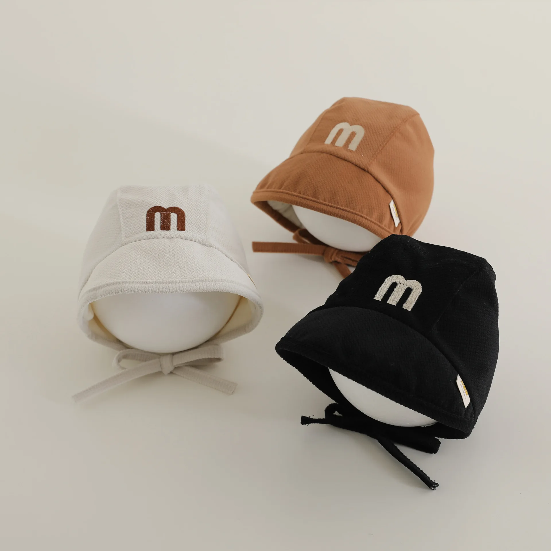 2024 New Spring Autumn Children Embroidered M Letter Princess Cap All-match Cute Plus Velvet Cap Pullover Cap