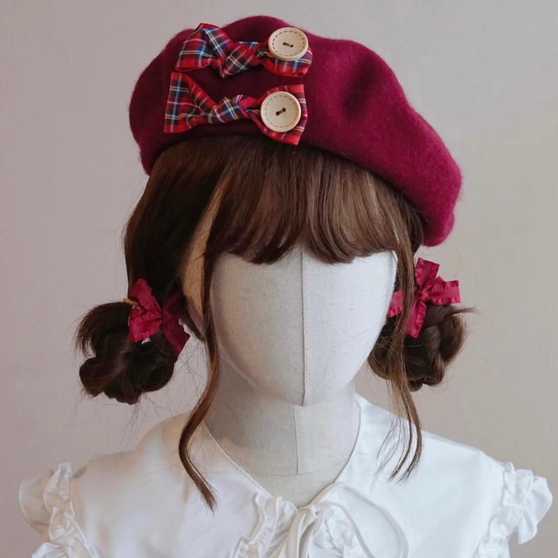 

Японский оригинальный шерстяной мягкий берет ручной работы с бантом на пуговицах для девочек, осенне-зимний теплый универсальный бордовый берет Mori для женщин
