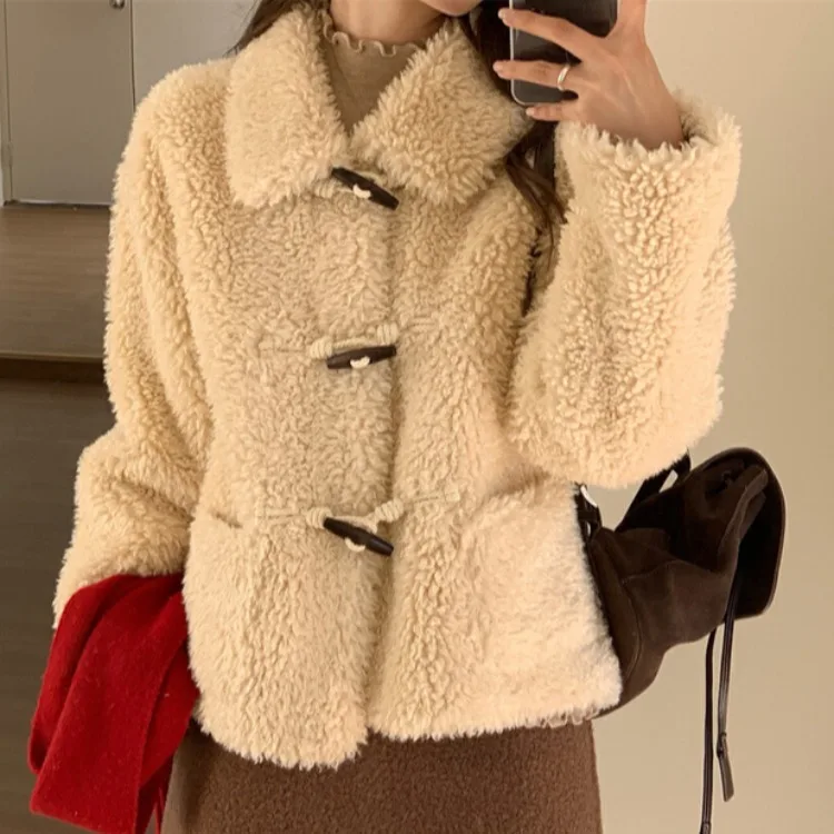 レディースジャケット 秋冬新作 スタイリッシュ ゆったり ボタン付き ラムファー襟付き 暖かいコットン トップス 通勤 スタイリッシュ ロング丈...