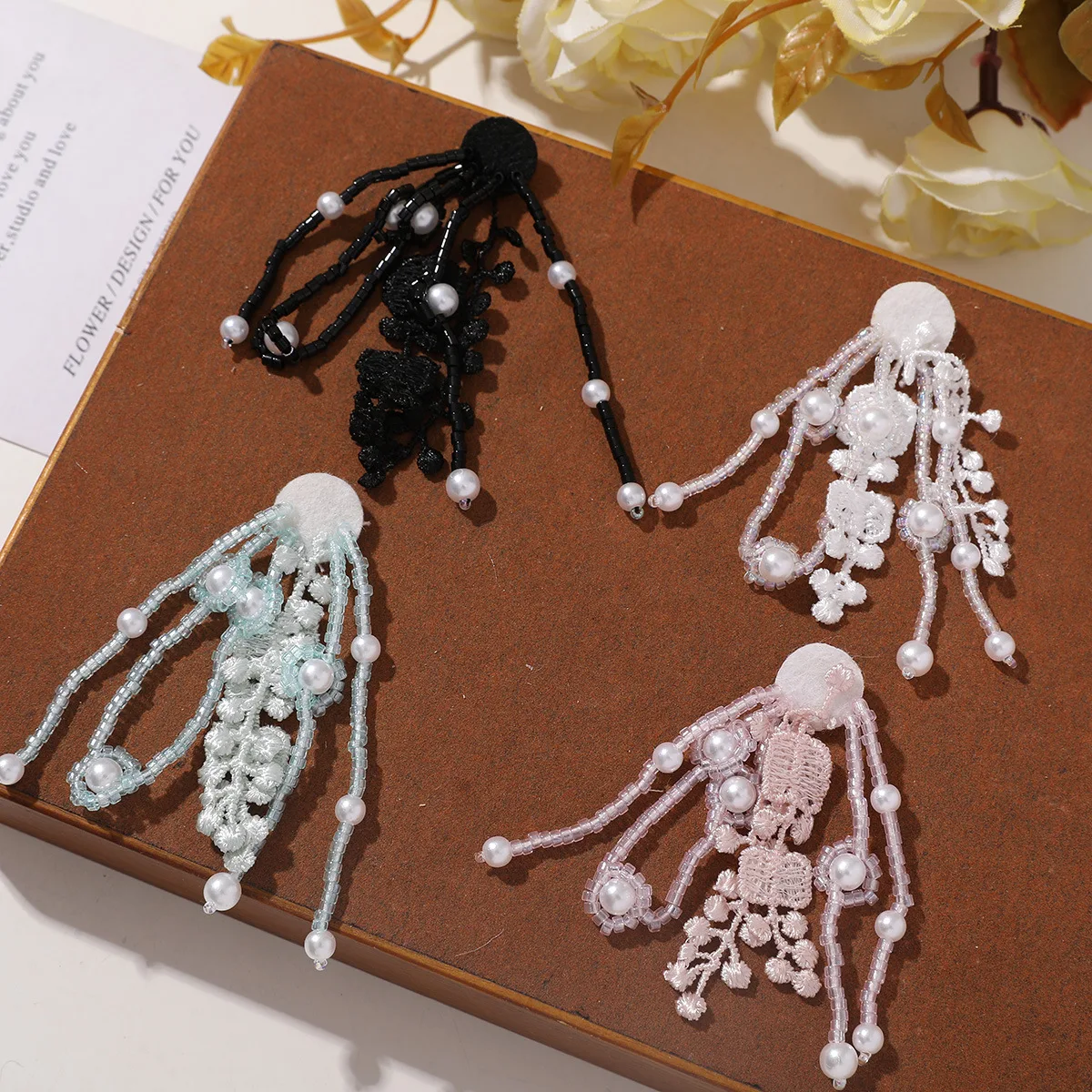 

10 шт. повязки для волос, головные уборы, цветочные аксессуары, нашивка, вышитые вручную нашивки с кисточками из бисера для одежды