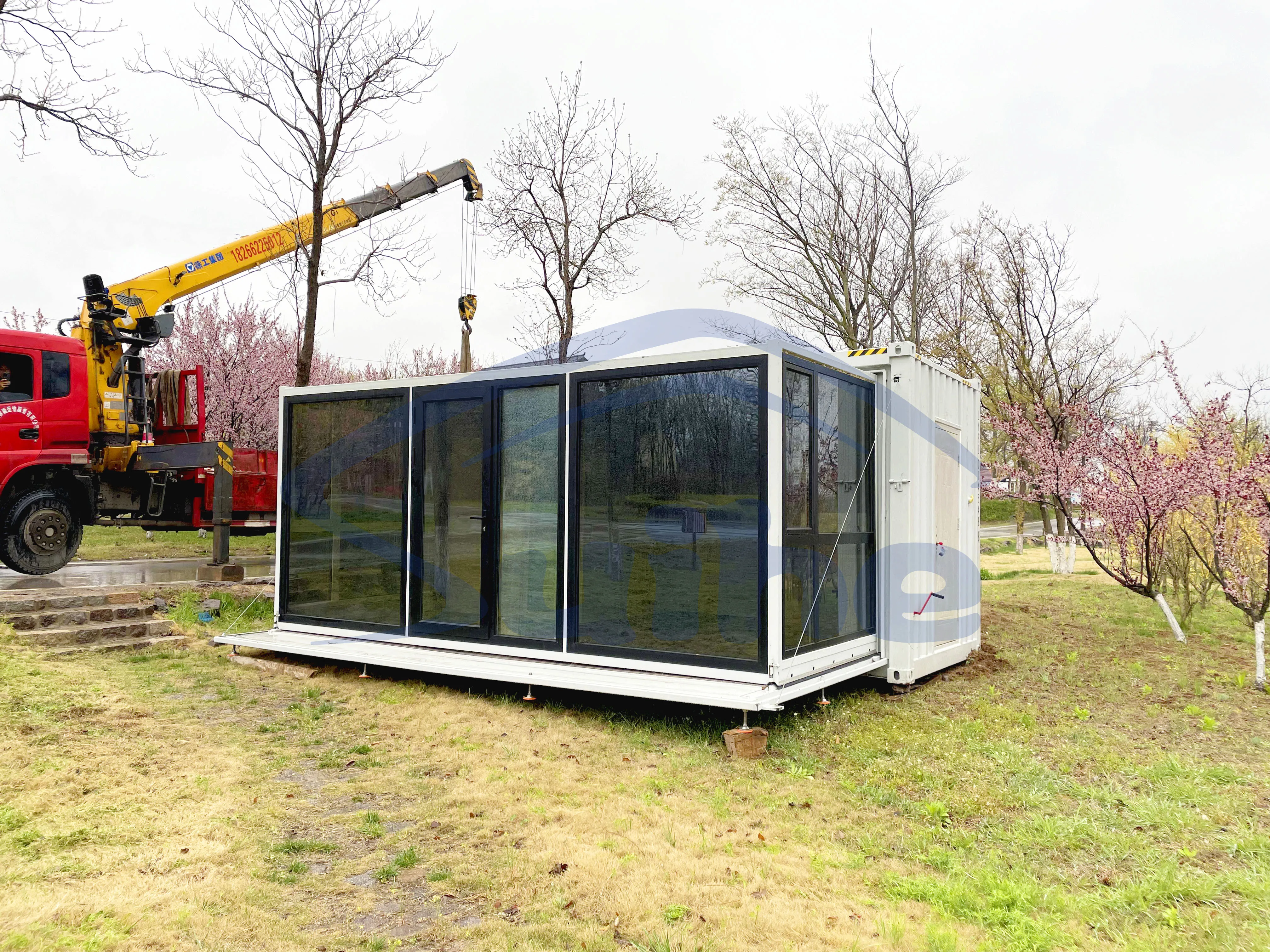 20ft Easy to Assemble Prefabricated Modern House Living 2 3 Bedroom Expandable Shipping Container House With Bathroom