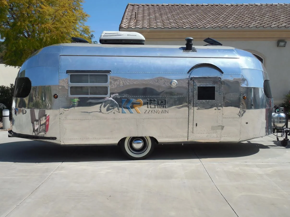 شاحنة طعام متنقلة من Ce Iso قابلة للقطر مقطورة طعام Airstream Caravan عربة متنقلة
