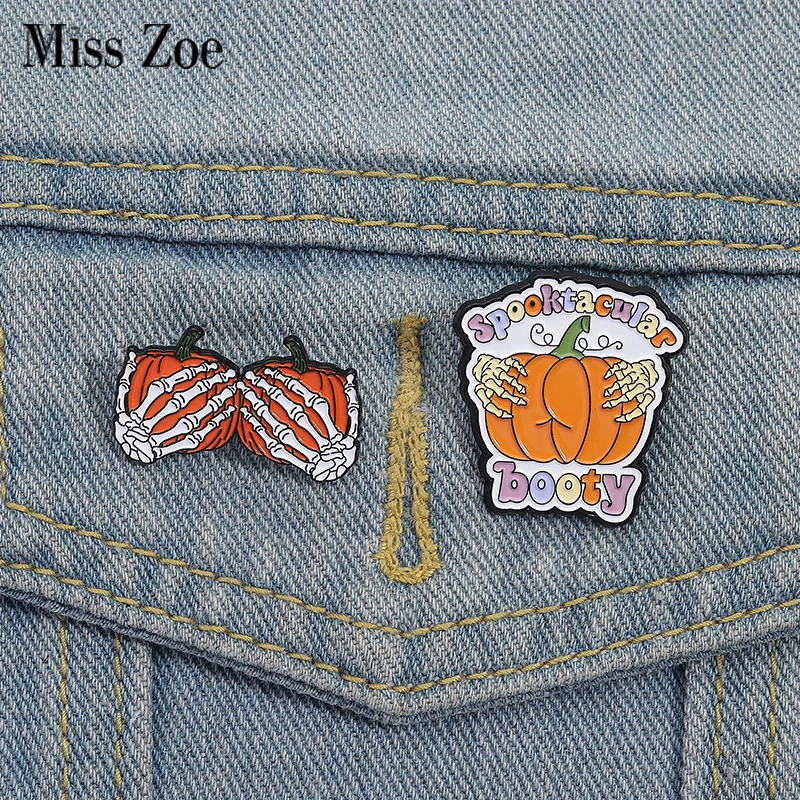 Spoudracular Booty Emaille Pins Benutzerdefinierte Skelett Kürbis Broschen Revers Abzeichen Kleidung Lustiger Schmuck Geschenk für Freunde