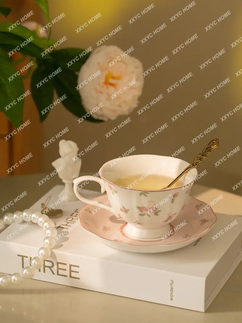 French Rose Rabbit Cup and Saucer Ceramic British Cup Household European Coffee Cup Tea Set