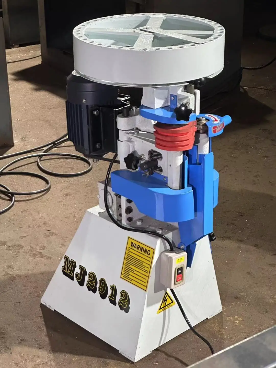 High Speed Automatic Wood Dowel Cutting and Chamfering Machine Automatic Mortising Machine for Furniture Manufacturing