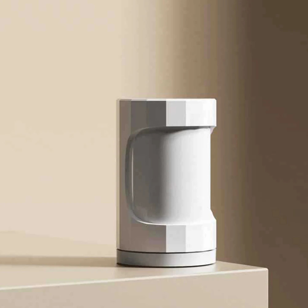 

Датчик присутствия ES5 с выходным напряжением 2.9-3.8В и технологией инфракрасного обнаружения для интеграции в умное освещение