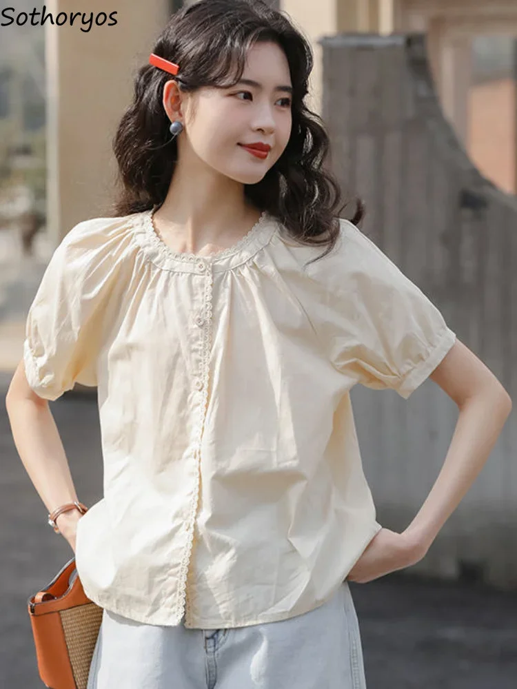 Camisas femininas manga bufante diário feminino bonito estudantes simples rendas designer solto verão all-match o-pescoço estilo coreano confortável