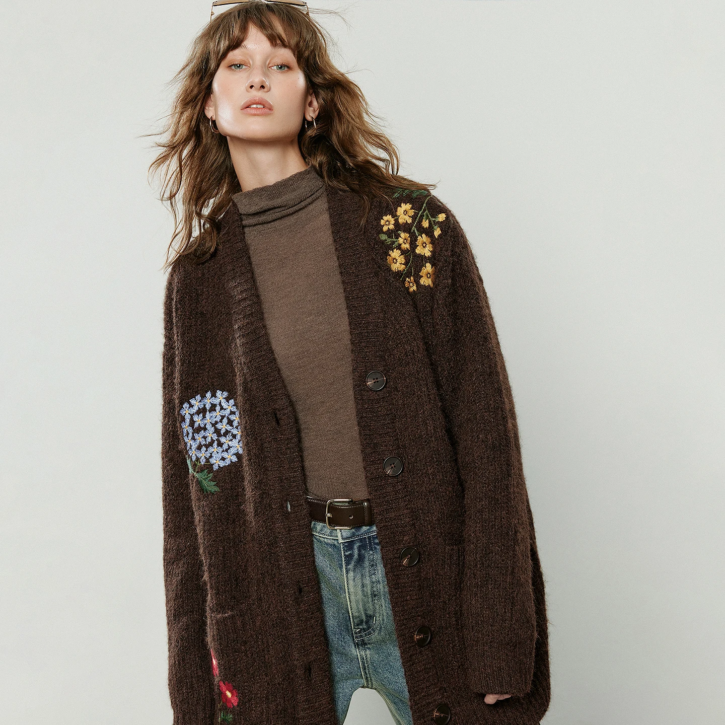 معطف كارديجان نسائي شتوي جديد فضفاض من TOYOUTH موديل 2025 برقبة على شكل حرف V مع تطريز عالي التحمل ونمط بني قديم وCanELE #2