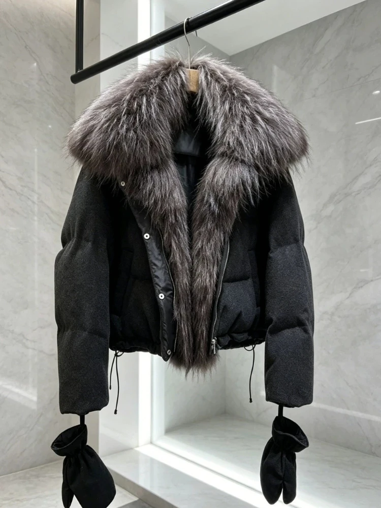 Women's Cropped Down Jacket Duck Down Puffer Coat with Fox Fur Collar Full Zip Winter Warm Short Puffer Outerwear with Gloves