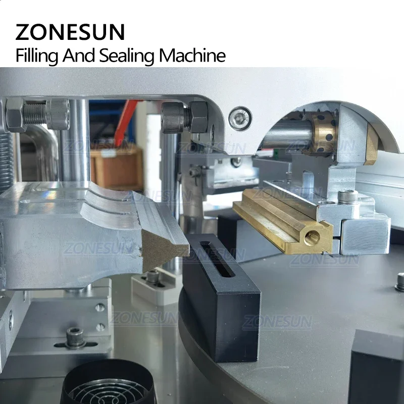 Zonesun ZS-FS50U 4 cabeças bomba cerâmica monotipoeira tira tubo única dose ampola de plástico máquina de enchimento e selagem