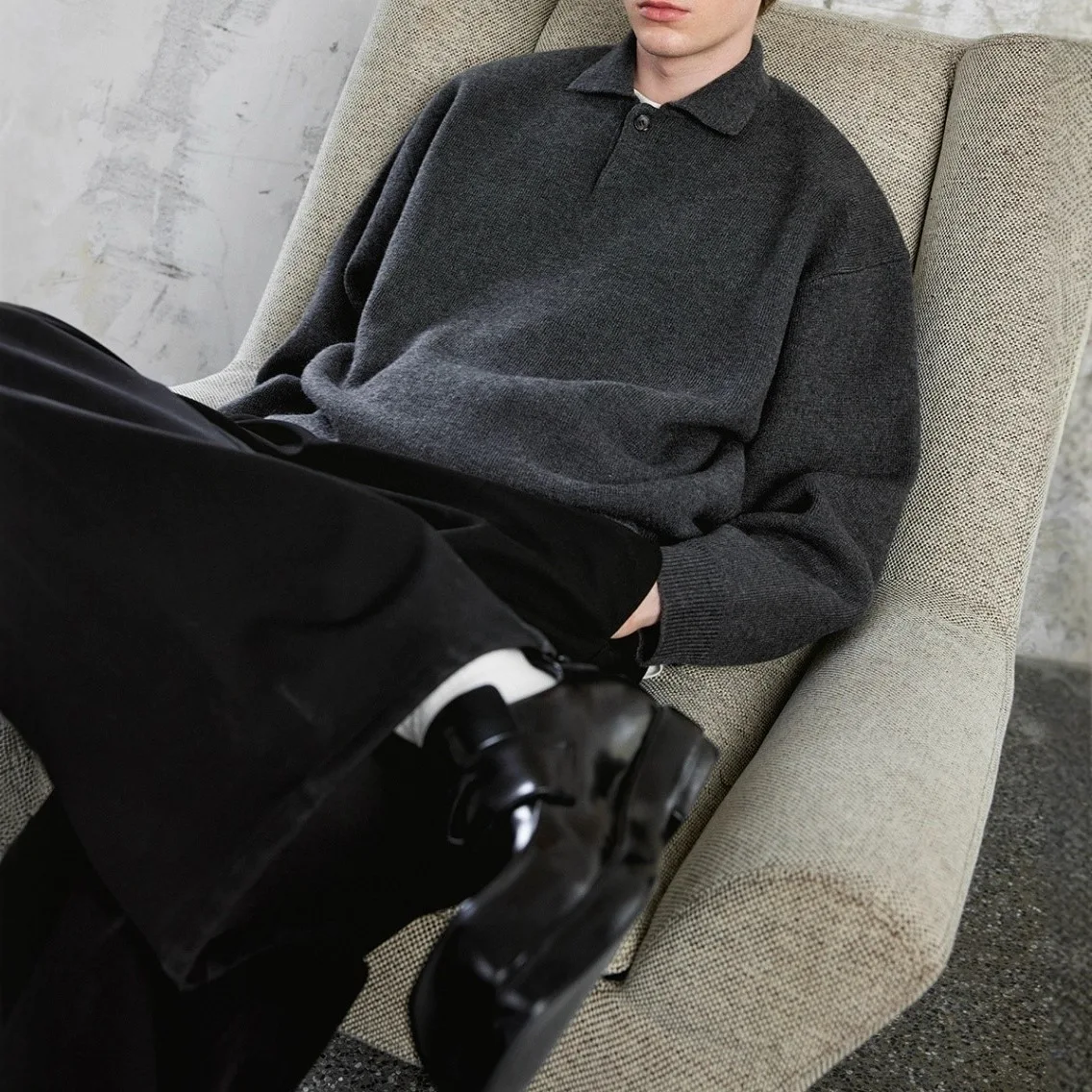 

Men's And Women's Loose Neck Knitwear Small Collar Thickened High Density Breathable Polyester Fiber Spring Season