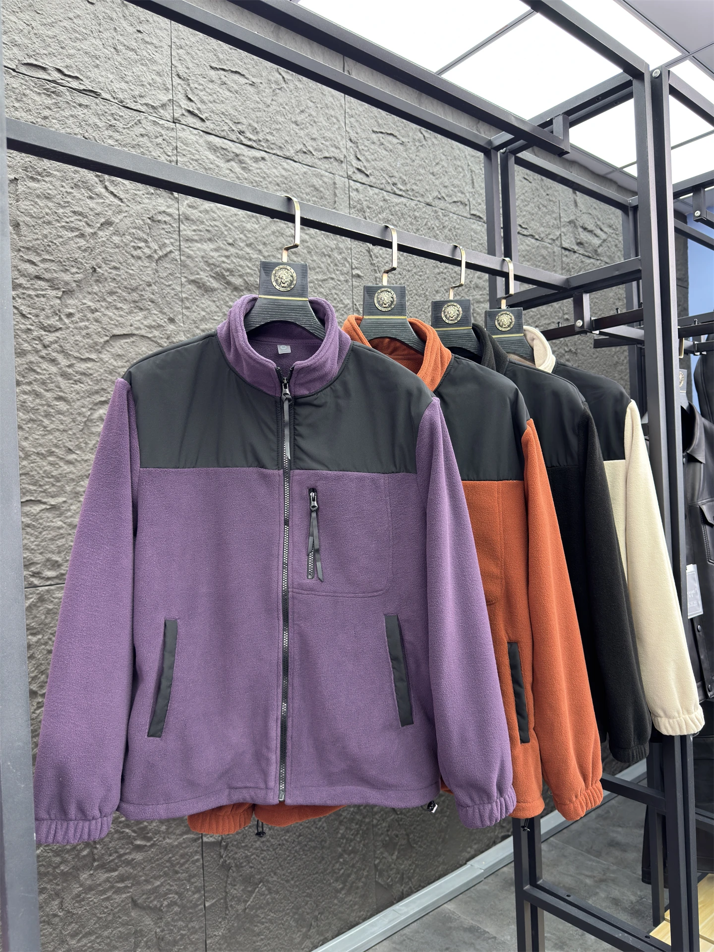 Thiened Fce Jaet Me… - image