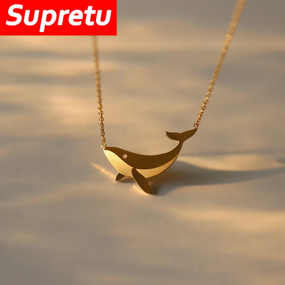 Collar con colgante de ballena de lujo para mujer, cadena de clavícula chapada en acero de titanio de oro de 18 quilates, joyería bohemia minimalista coreana, regalo de la suerte